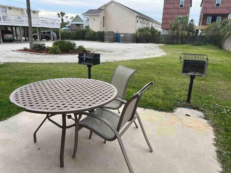 Renovated With Pool And Exclusive Access Apartment *
