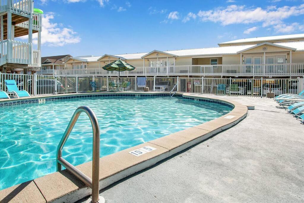 Renovated With Pool And Exclusive Access Apartment Gulf Shores